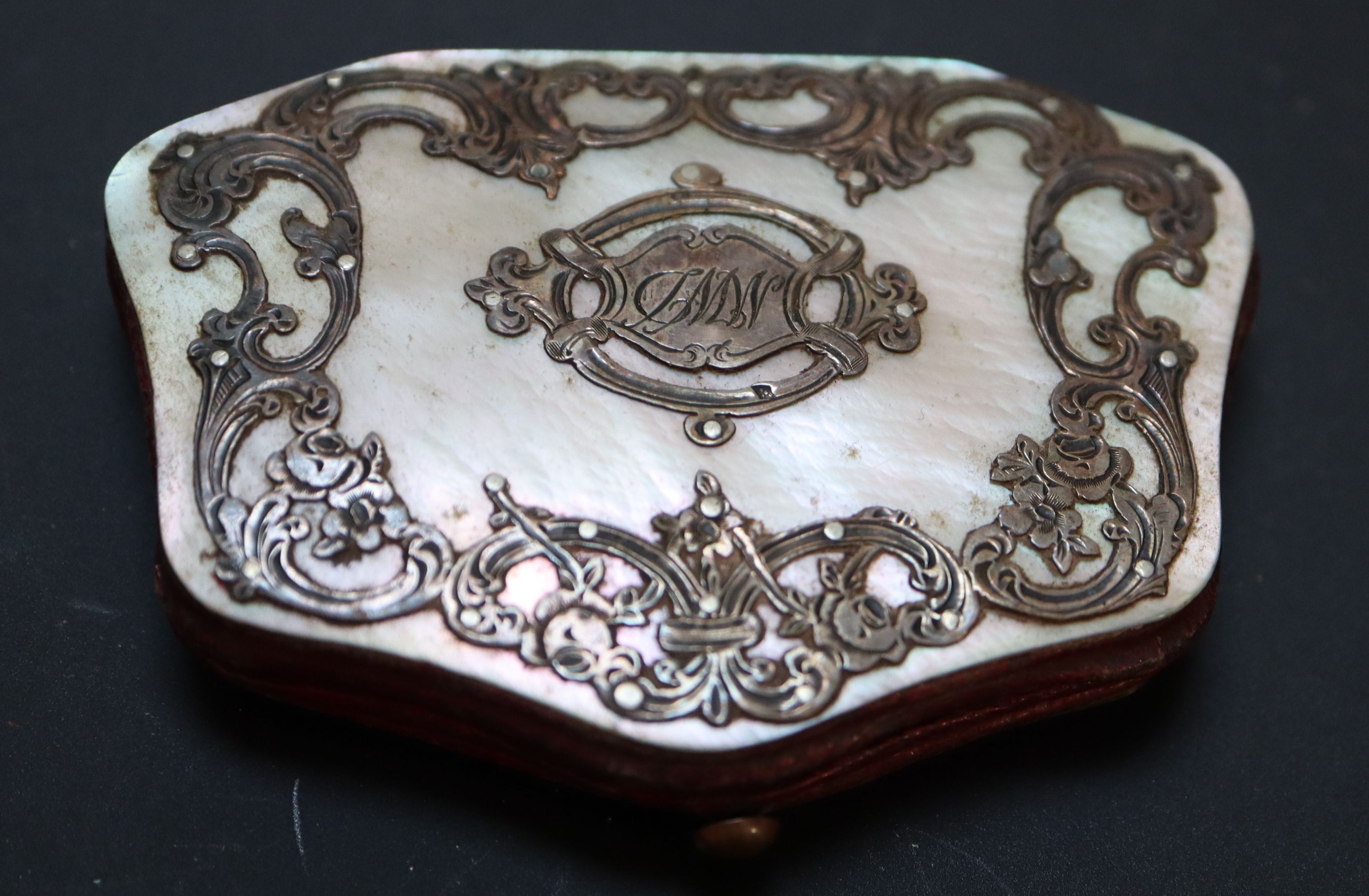 Five assorted 19th century Palais Royale mother of pearl mounted purses,